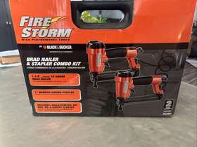 Fs2nc Black Decker And - Brad Nailer Stapler Combo Set. New In Hard Case Box Fs2nc Black Decker And - Brad Nailer Stapler Combo Set. New In Hard Case Box
