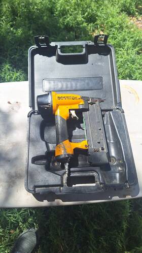 121285 Bostitch 18ga 5/8-2 Inch Nailer - Pneumatic Finish 121285 Bostitch 18ga 5/8-2 Inch Nailer - Pneumatic Finish