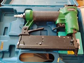 45658 Central Pneumatic 23 Gauge Finish Pinner Contractor Series Pre-owned 45658 Central Pneumatic 23 Gauge Finish Pinner Contractor Series Pre-owned