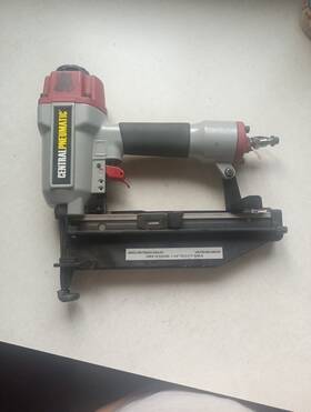 68032 Central Pneumatic Air Finish Nailer 16 Gauge 1-1/4 To 2-1/2 Inch Nails