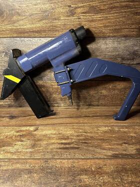 93197 Central Pneumatic Floor Stapler 93197 Central Pneumatic Floor Stapler