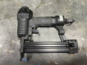 024-0179ct Coleman Powermate 18ga. Pneumatic Brad Nailer Stapler Model A-x