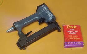 351-18305 Craftsman Vintage 1/2 Inch Crown Pneumatic Staple Gun / Stapler Usa Video