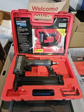 351-18313 Craftsman 9-18313 Sears 18ga Pneumatic 3/8 Inch -1 1/4 Air Brad Nailer