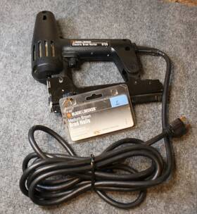 Craftsman 9720 Black And Decker Electric Brad Nailer Nail Gun With Brads 1 Inch Works
