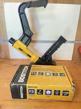 12569 Dewalt 5496 16ga Cleat Nailer Gun Model Dwfp With Staples In Box 20 Wedges 12569 Dewalt 5496 16ga Cleat Nailer Gun Model Dwfp With Staples In Box 20 Wedges
