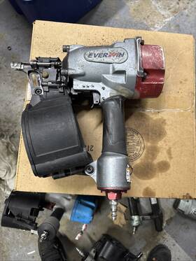 Pn65m Everwin 38-65mm 1.5-2.5 Pneumatic Magnesium Pallet Coil Nailer Pn65m Everwin 38-65mm 1.5-2.5 Pneumatic Magnesium Pallet Coil Nailer