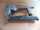 N5424 F6818 Duo Fast Duo-fast Upholstery Air Pneumatic Staple Gun Model N5424 F6818 Duo Fast Duo-fast Upholstery Air Pneumatic Staple Gun Model