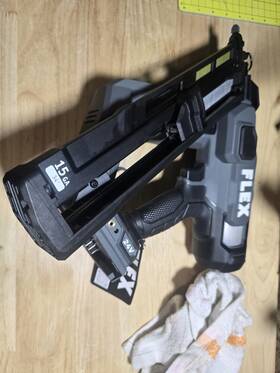 Flex Fx4311b-z 2-1/2 Inch 15-gauge Cordless Angled Finish Nailer Tool Only -