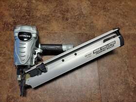 90af Hitachi Nr Strip Framing Nailer 3-1/2 Inch Wire Collated Used Once 90af Hitachi Nr Strip Framing Nailer 3-1/2 Inch Wire Collated Used Once