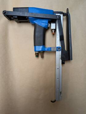 779-8-16 Josef Kihlberg Model 20 Pneumatically Actuated Stapler 779-8-16 Josef Kihlberg Model 20 Pneumatically Actuated Stapler