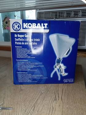 267315 Kobult Kobalt Drywall Air Hopper Gun- In Good And Clean Condition 267315 Kobult Kobalt Drywall Air Hopper Gun- In Good And Clean Condition