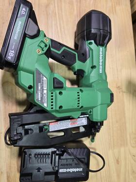 Nt1865dsam Metabo Hpt 18v Multivolt Li-ion 16 Ga Finish Nailer Kit 4 Ah Nt1865dsam Metabo Hpt 18v Multivolt Li-ion 16 Ga Finish Nailer Kit 4 Ah