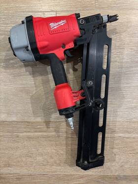 7100-21 Milwaukee Pneumatic 2 Inch To 3-1/2 Full Round Head Framing Nailer #7100-21