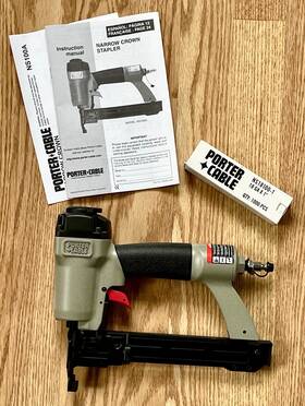 Porter-cable Pn A11911 Porter-cable Narrow 1/4 Inch Crown Stapler Model Ns100a With Staples Preowned