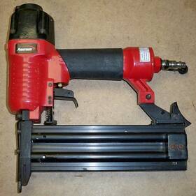 024-0214 Powermate Brad Nailer 1 Inch To 2 By 18 Gauge Brads / Works Great 024-0214 Powermate Brad Nailer 1 Inch To 2 By 18 Gauge Brads / Works Great