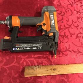 Ridgid At16001 18 Ga Brad Nailer Very Good Condition Please Look Thanks