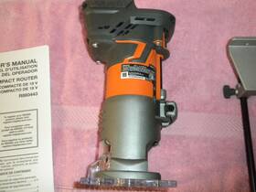 R860443 Ridgid 18 Volt Compact Router