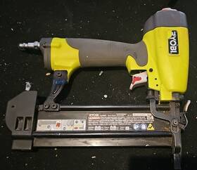 Yg200bn2 Ryobi 18-gauge 5/8-inch X 2-inch. Pneumatic Brad Nailer Tested Yg200bn2 Ryobi 18-gauge 5/8-inch X 2-inch. Pneumatic Brad Nailer Tested