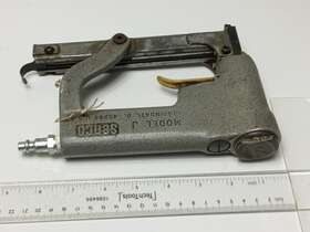 46244 Senco Staple Gun Model J Used 46244 Senco Staple Gun Model J Used