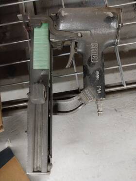 F1203 Senco Nail Gun/stapler 16 Gauge 3/4 Inch - 1 1/4 19mm-32mm Black Used