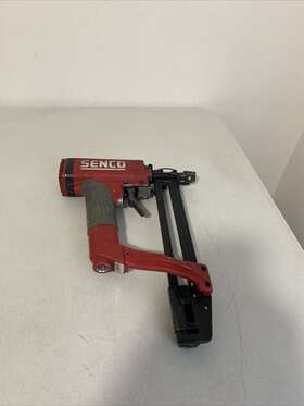 M06-17 Senco Finish Stapler 120psi 3/8 Inch -1.5 As Is M06-17 Senco Finish Stapler 120psi 3/8 Inch -1.5 As Is