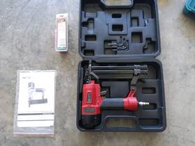 201-3897 Tool Shop Pneumatic 1-9/16 Inch 18 Gauge Narrow Crown Stapler - Read Description