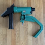 Grizzly Shop Fox W1784 - Professional Flooring Stapler Nail Gun. Fixed Price $179.99.