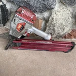 Max Super Framer Framing Nail Gun SN883CH/34 Untested. Fixed Price $99.00.
