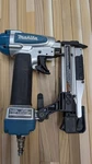 Makita AF353 Pneumatic 23 Gauge Straight Brad Nailer 100 Psi. Fixed Price $89.99.