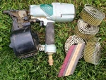 Hitachi NV75AG Coil Framing Siding Nailer 1.75"-3" Pneumatic W/ Extras, Works. Fixed Price $146.11.