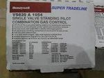 Honeywell VS820 1054 Gas Valve 3/4" Npt X. Fixed Price $489.00.