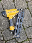 Bostitch N62FN-2 Pneumatic Finish Nailer 1" 2-1/2" 15 Gauge 25 Degree Gun. Fixed Price $49.99.