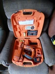 Paslode IM200F18 Cordless Gauge Finish Nailer Brad Gun W/ Case. Fixed Price $100.00.
