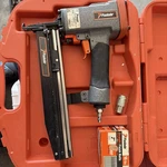 Paslode 3250-F16 Pneumatic Air Finish Nailer Gauge W/case Made Usa. Fixed Price $150.00.