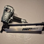 Hitachi Nr 90AD(S1) 3-1/2" Paper Collated Framing Nailer Pneumatic. Fixed Price $99.00.