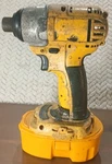 Dewalt DC825 1/4" Cordless Impact Driver 18V & Battery, No Charger Tested Works. Fixed Price $21.25.