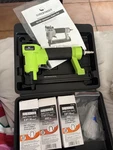 Surebonder 9615A 22 Gauge Pneumatic Uph. Stapler W/travel Case &3 Box Staples. Fixed Price $55.00.