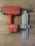 Hilti R4DW-X Steel Deck Fastener, With Case. Fixed Price $99.32.