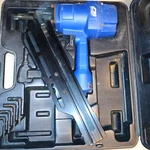 Campbell Hausfeld Ch Clipped Head Framing Nailer Pneumatic With Case Tested Good. Fixed Price $35.00.