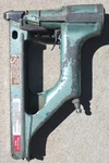 Duo-fast 1" Staples Stapler Fastener Air Gun Pneumatic S-6532. Fixed Price $39.85.