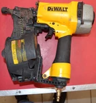 Dewalt DW66C-1 Pneumatic 15-DEGREE Coil Siding Nailer-**tested**. Fixed Price $169.99.
