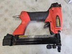 Husky Tools Pneumatic Air 1/4" Crown & Brad Stapler DK784500AV. Fixed Price $26.10.