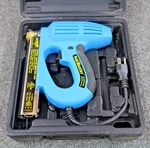 Arrow Electric 3/4" 18 Ga Brad Nail Gun ET100M W/ Hard Case (preowned). Fixed Price $17.00.
