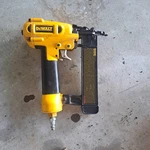 Dewalt Brad Nailer 18GA D51236 1/4" 32MM. Fixed Price $30.00.